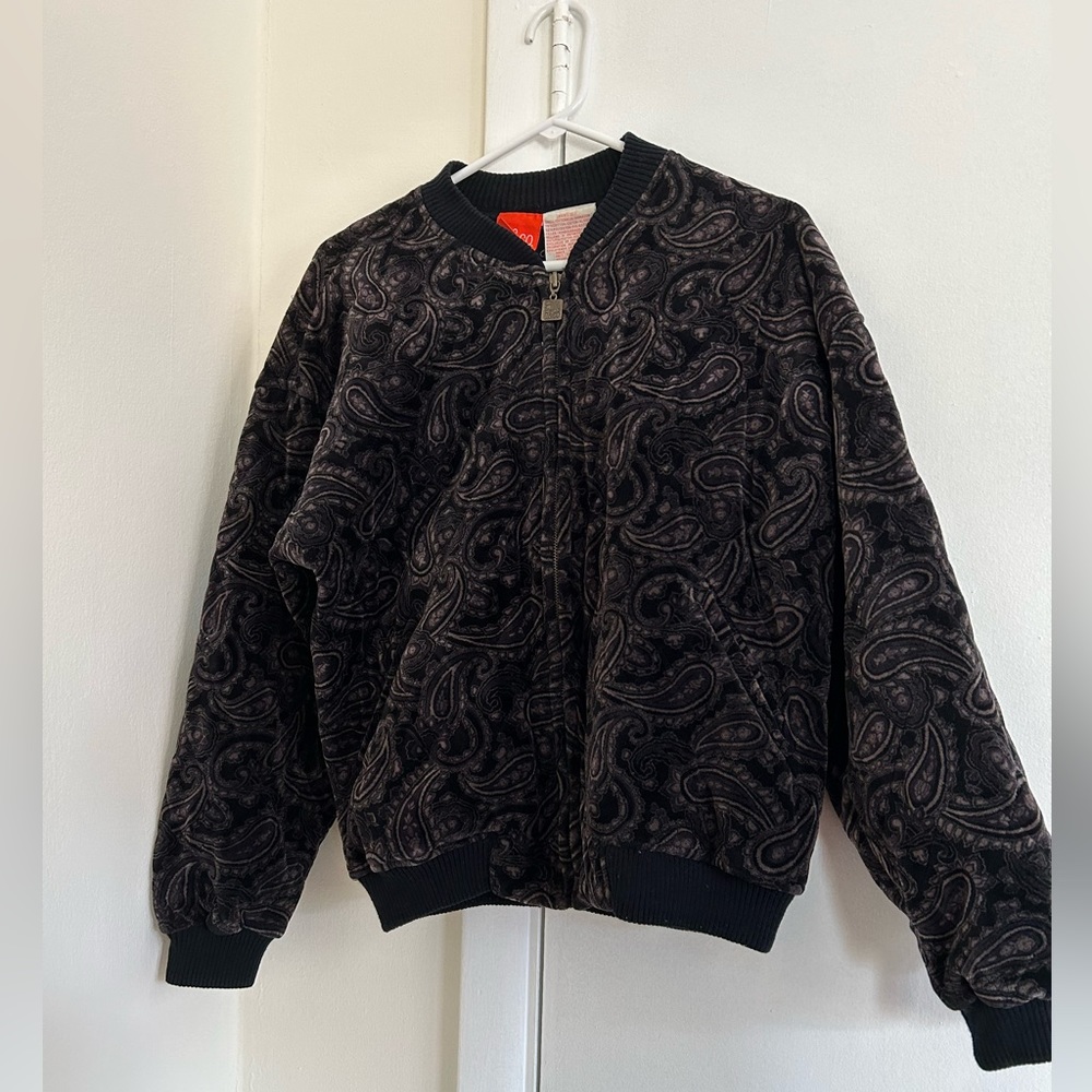 Vintage Liz & Co. Black, Purple Paisley Quilted Velour Bomber